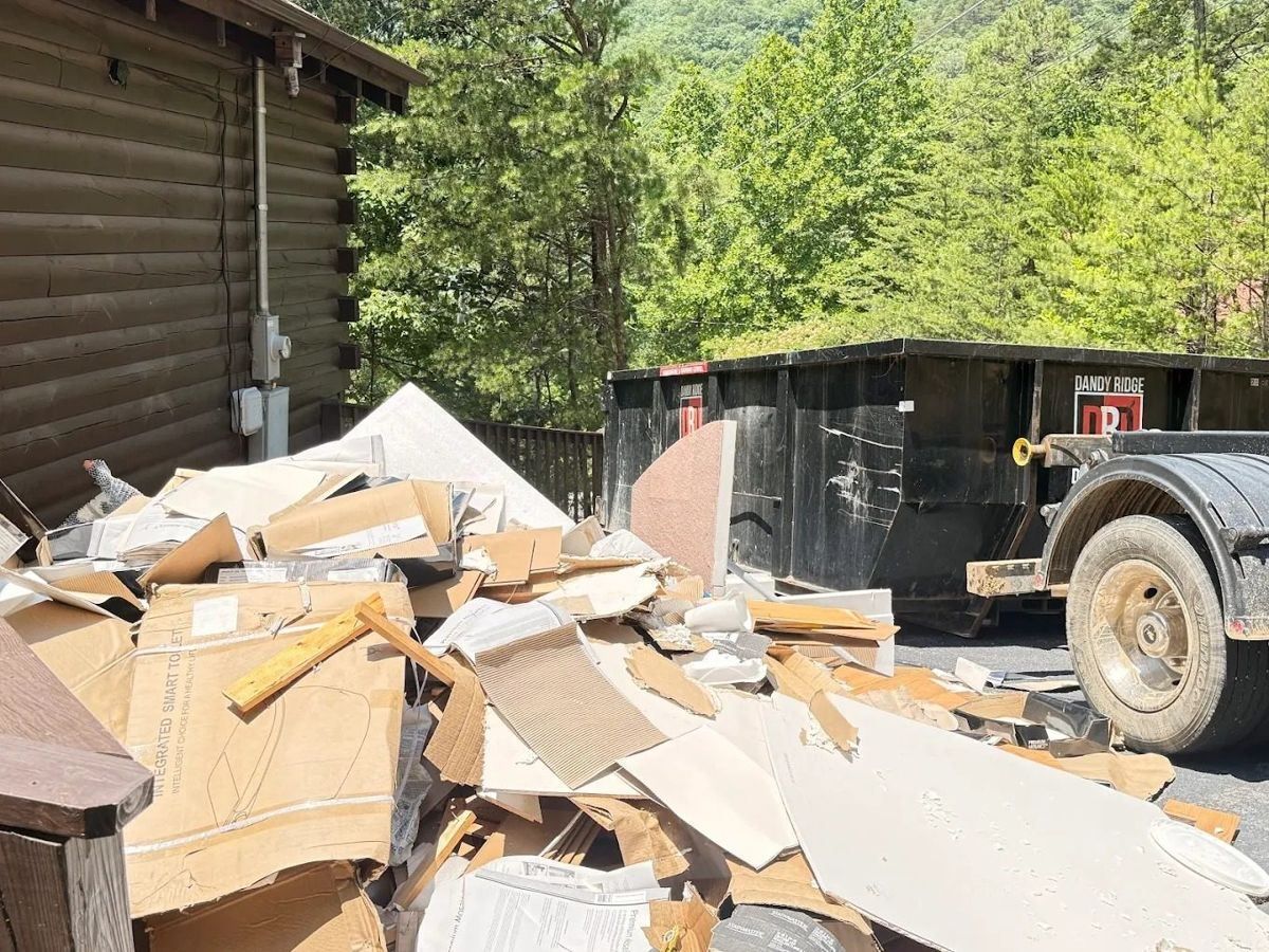 A Dandy Ridge Dumpsters roll-off loaded with construction and household debris in Jefferson County, TN